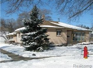 7592 Pelham Rd, Taylor, MI 48180