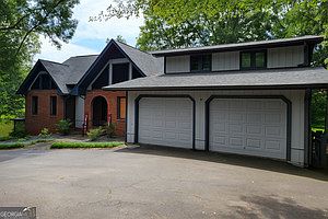 1st image of 45 Surrey Chase Dr