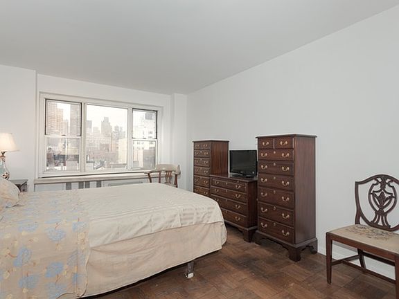 4th image of 440 E 79th St APT 8N