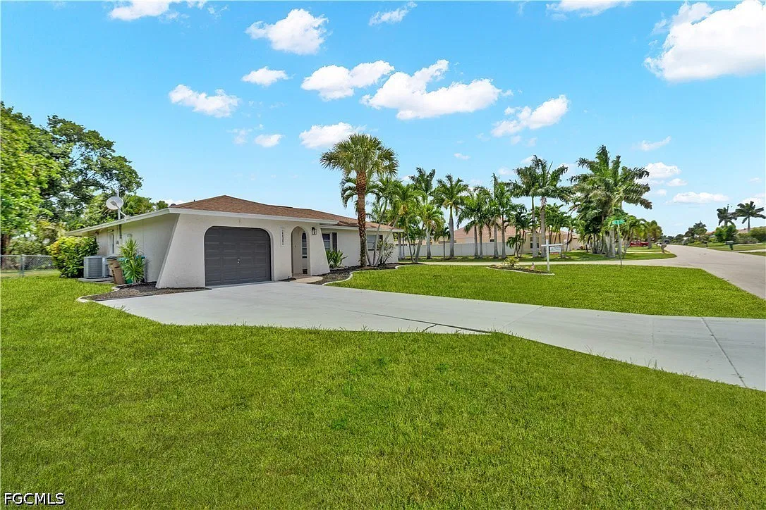 3 bed, 2.0 bath, 1503 sqft, $2,950 — Photo 3