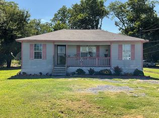 25 Watkins Rd, Leland, MS 38756