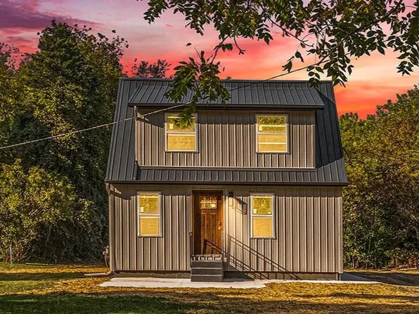 5162 Vrooman Rd, Jackson, MI 49201