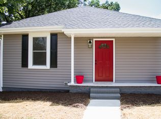 305 W McKinley St, Mebane, NC 27302