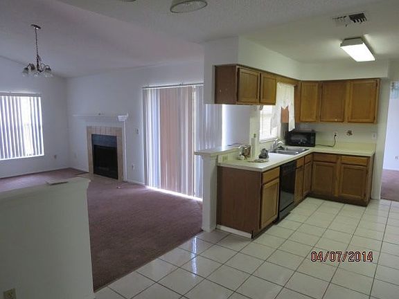 3rd image of 7609 Covedale Dr