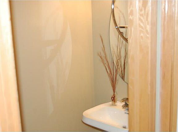 5th image of 3904 NE Gardenia Ln