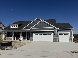 1746 Switchgrass STREET, Oconomowoc, WI 53066