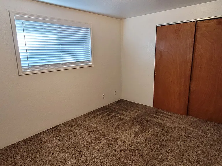 10 Talent Ave — Photo 3