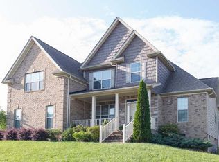 8734 McKenzie Farm Dr, Ooltewah, TN 37363