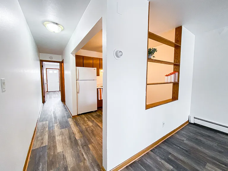 Town's Edge Apartments — Photo 38