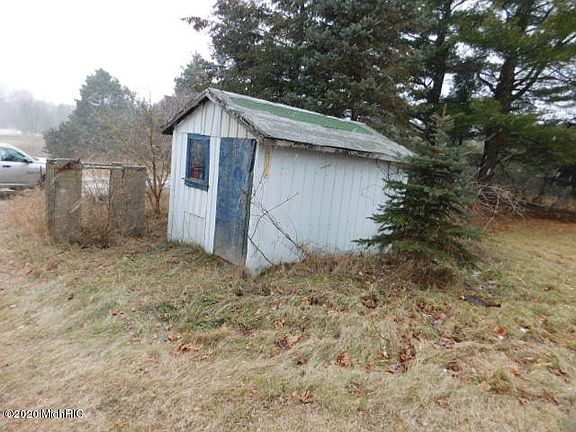 5th image of 2306 S 28th Ave
