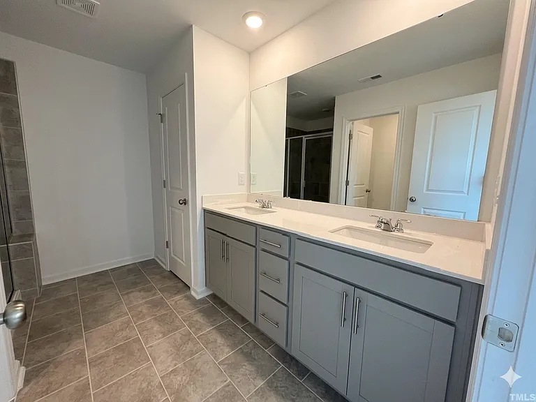 237 Shingle Oak Rd — Photo 14