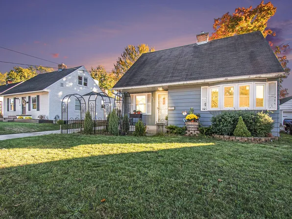 856 Colrain St SW, Wyoming, MI 49509