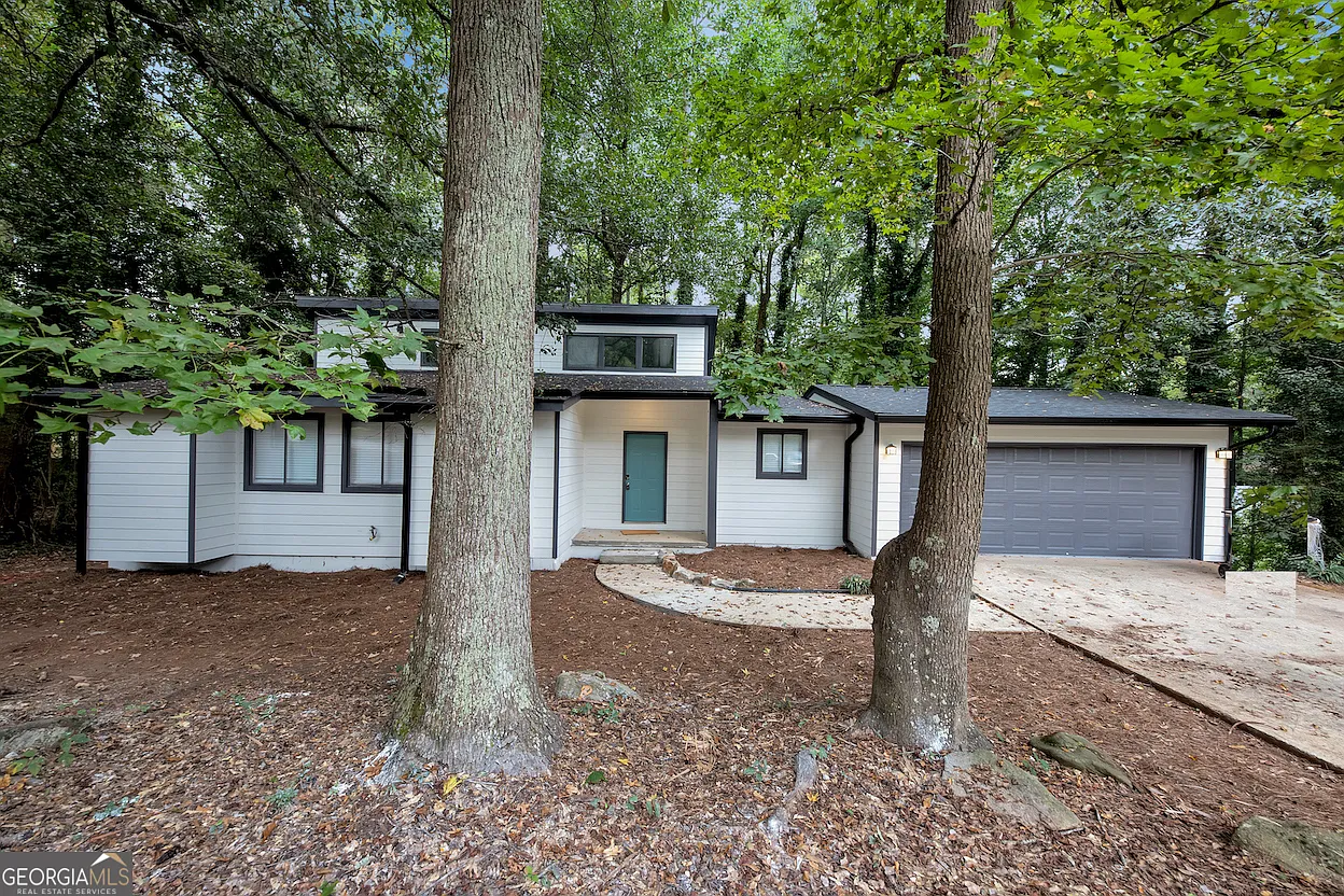 3 bed, 2.0 bath, 1600 sqft, $4,900 — Photo 3