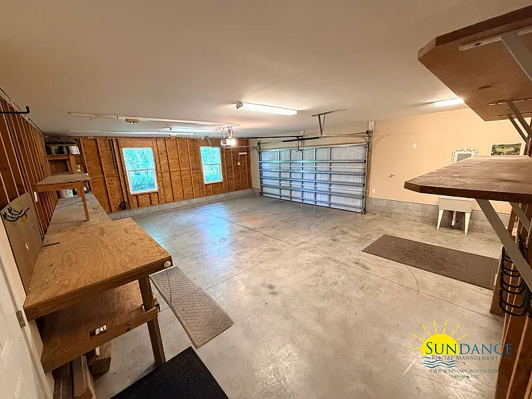 249 Beachview Dr — Photo 35