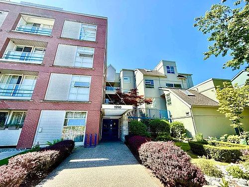 1990 E Kent Ave #403 Photo 1
