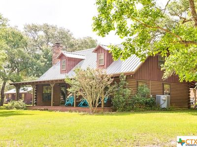 689 Private Road 1023, Hallettsville, TX, 77964