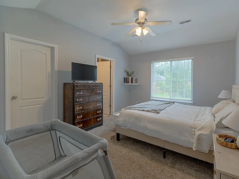 5104 Opal Dr — Photo 4