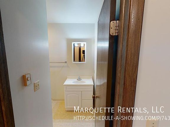 4th image of 405 E Park St #45