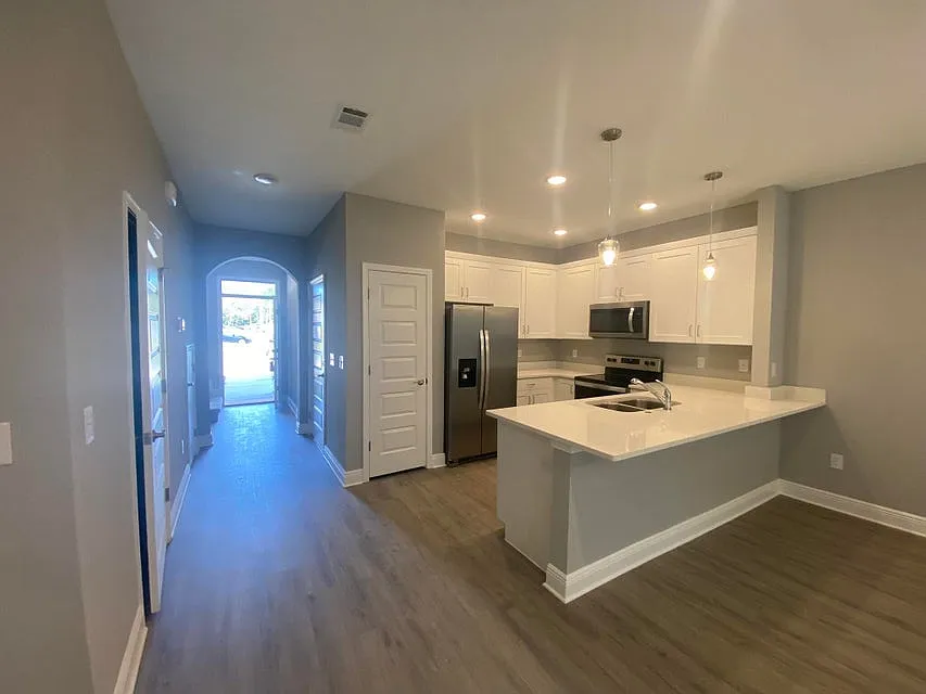 1007 Skylark Road — Photo 4