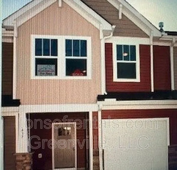 437 Pangel Ln — Photo 1