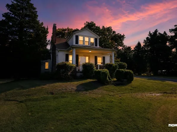 12 Churchlanding Rd, Pennsville, NJ 08070