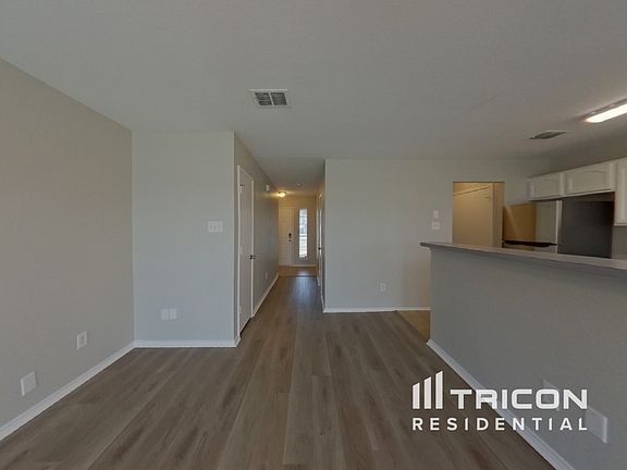 4th image of 10756 Many Oaks Dr
