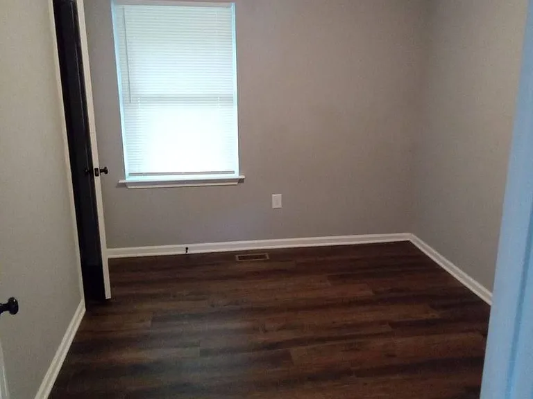 3338 Barfield Dr — Photo 7