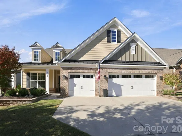 3103 Arches Bluff Cir, Lancaster, SC 29720