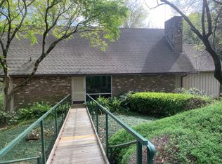 2221 Mountain View Dr, Vestavia Hills, AL 35216