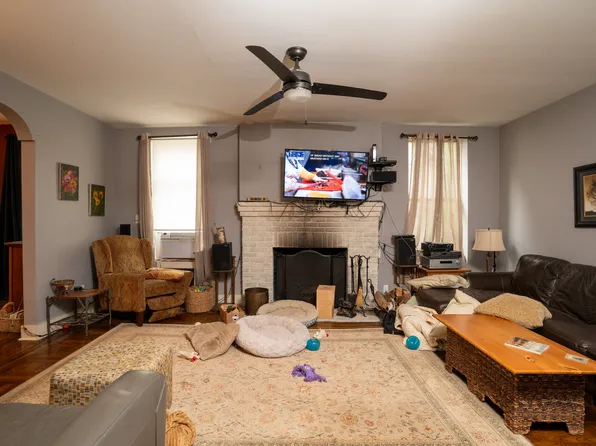 3344 Giles Place image 7 of 18