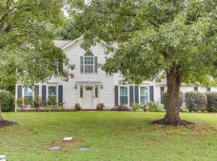 405 Waters Edge Dr, Greenville, SC 29609