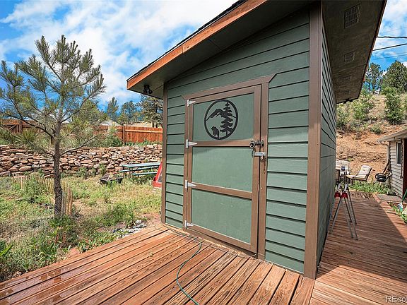 4th image of 16774 Pine Valley Road