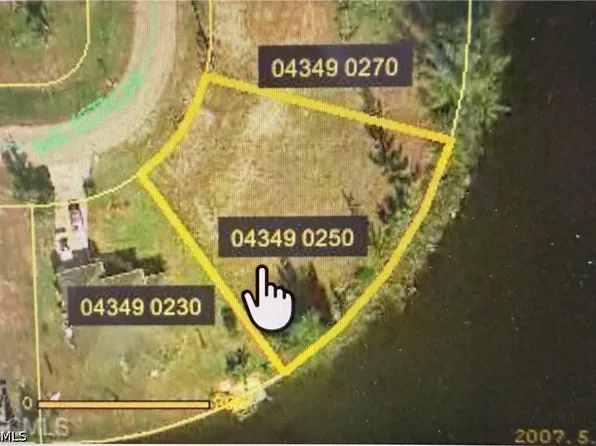 1433 SW 11th Ct, Cape Coral, FL 33991