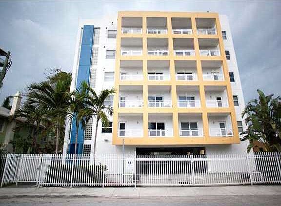 5th image of 471 NE 25th St APT 501
