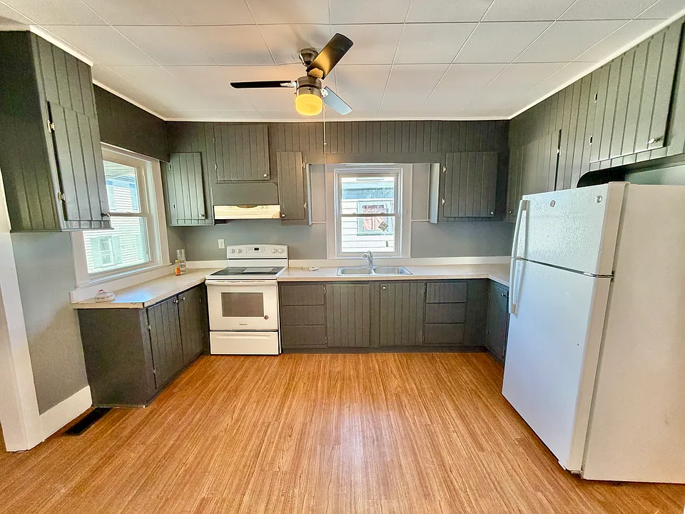 412 Rantoul St #1