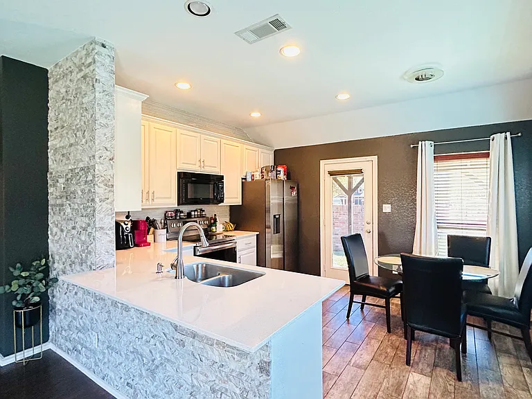 Becki Dr — Photo 4