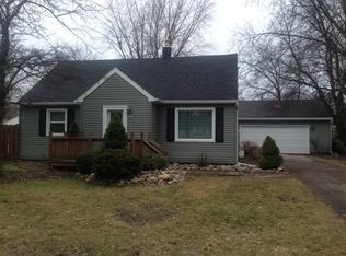 6946 Cooper Rd, Lansing, MI 48911