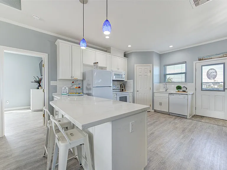 14110 Miramar Dr — Photo 21