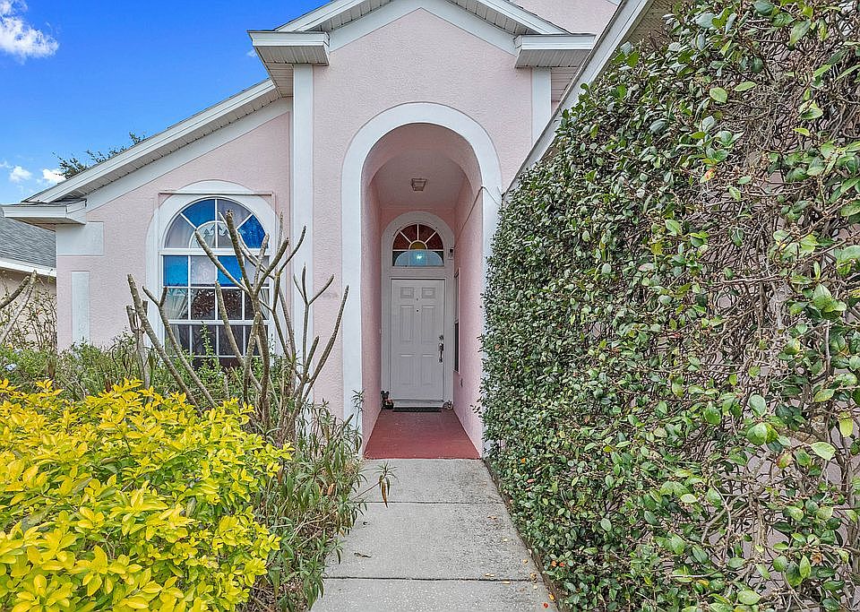 1st image of 836 Rollins Dr
