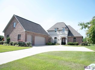 22371 Fairway View Dr, Zachary, LA 70791