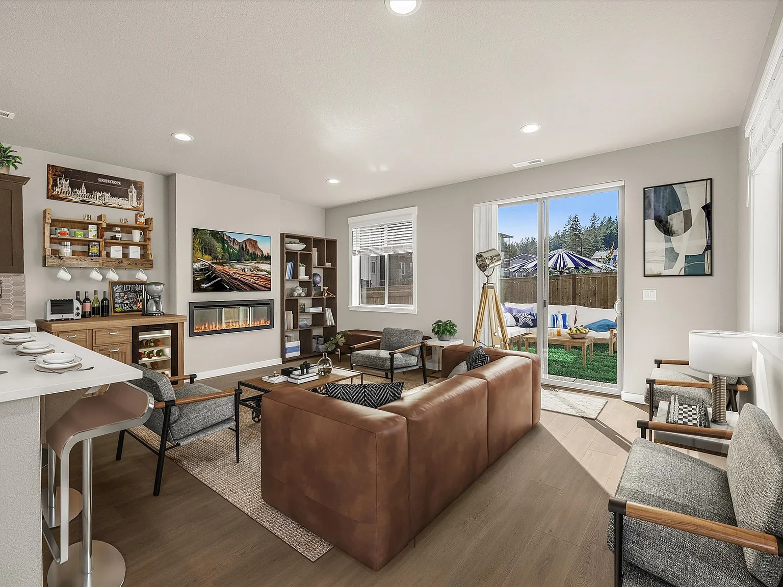 3 bed, 1520 sqft, $2,895 — Photo 2