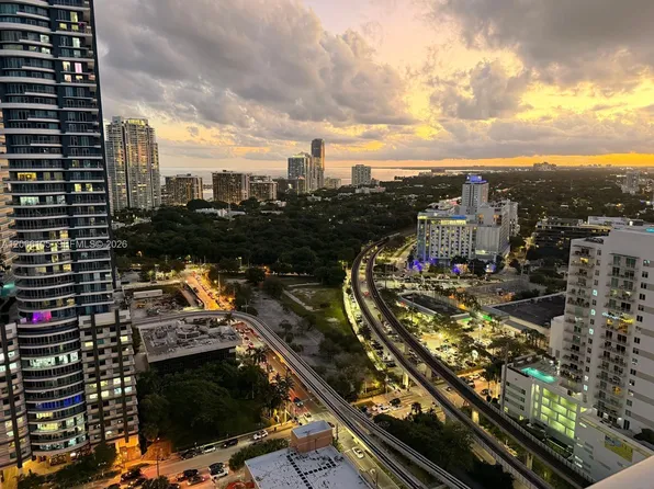 79 SW 12th St, Miami, FL