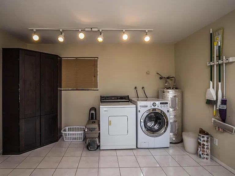 4348 E Maldonado Dr — Photo 9