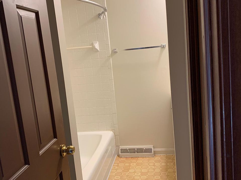 1st image of 1235 Old Eagle Dr