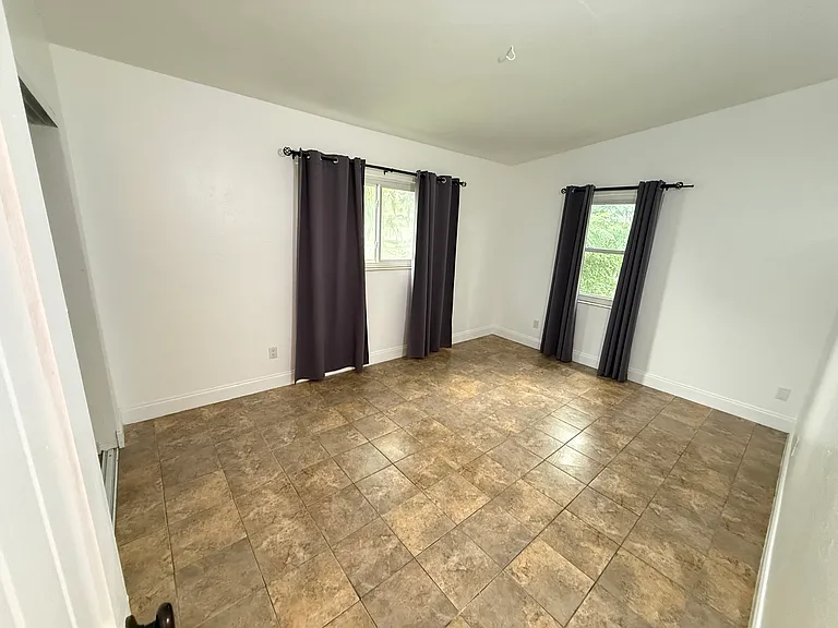 4394 Pompano Dr SE — Photo 18