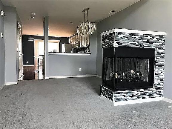 2nd image of 3234 Camden Dr