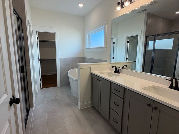 4th image of 7292 Crosswinds Blvd