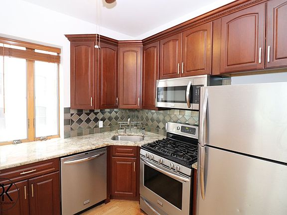 5th image of 506 Driggs Ave APT 4R