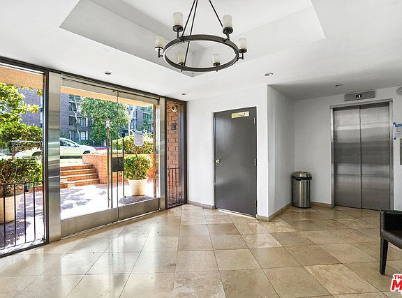 5th image of 2276 S Beverly Glen Blvd Unit 101