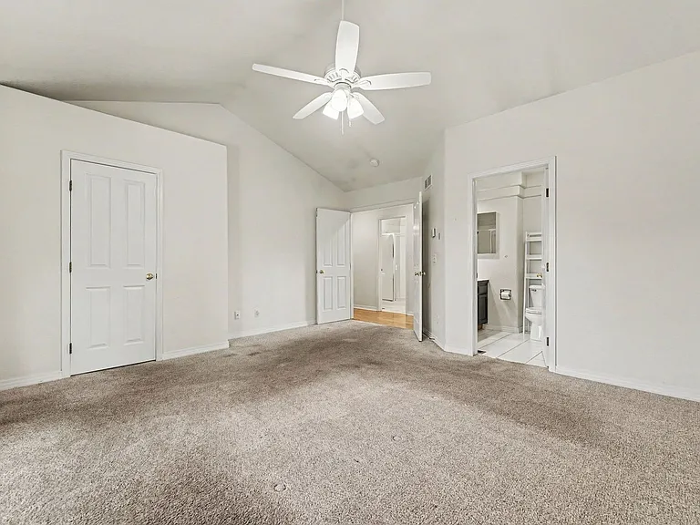 4594 E Kentucky Pl — Photo 12